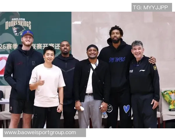 同曦队迎来新援马内克所罗门以赛亚泰勒拉维特正式加盟助力球队发展